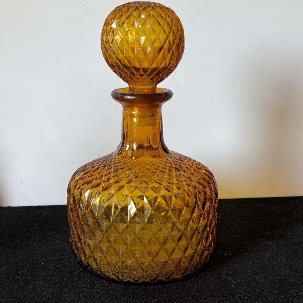 Vintage Diamond Cut Amber Color Glass Decanter w/ Stopper